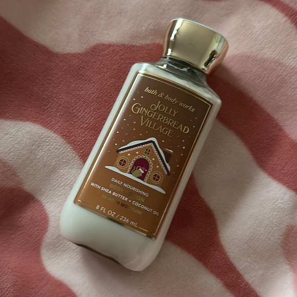 Bath & Body Works Jolly Gingerbread Village Body Lotion ❄️ - Picture 3 of 6